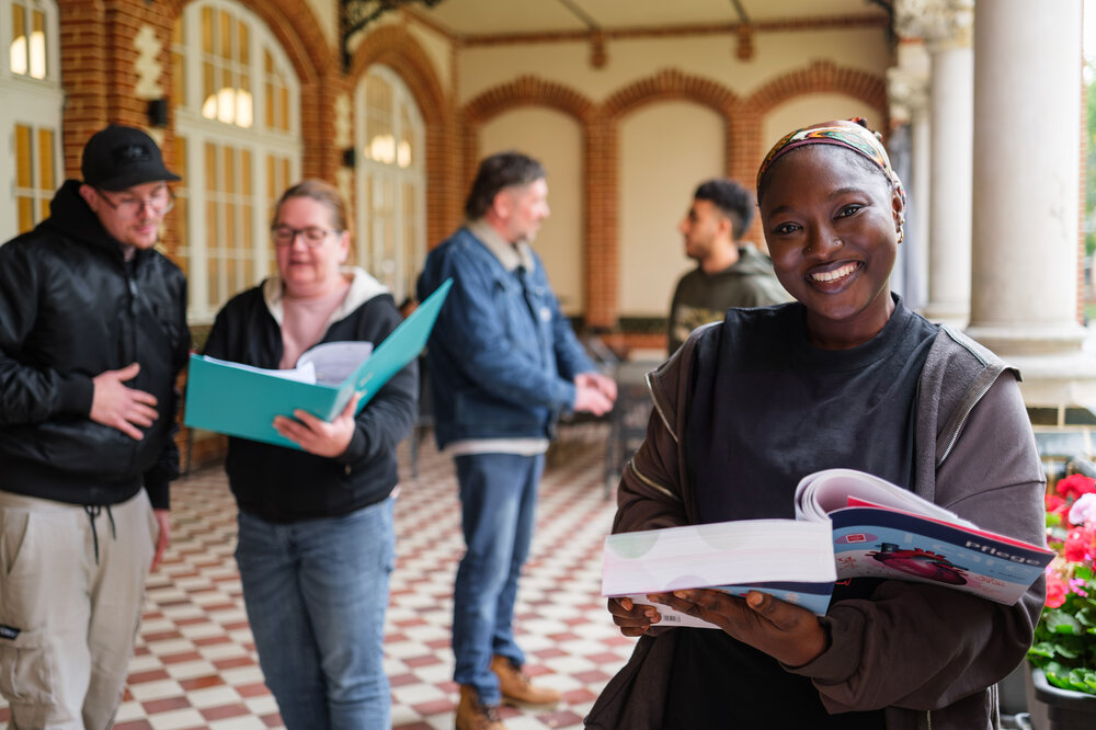Pflegeschüler:innen in Beelitz auf dem Campus