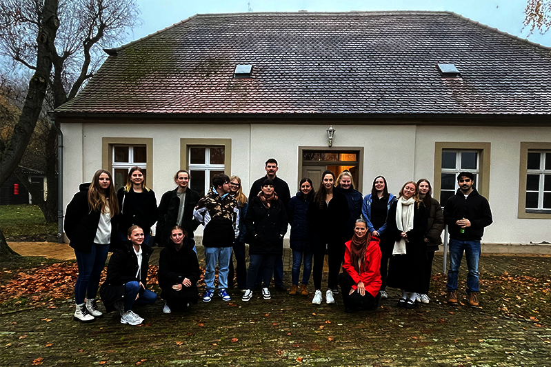 Ausflug der Schule für Sozialberufe in die historische Reckahner Dorfschule