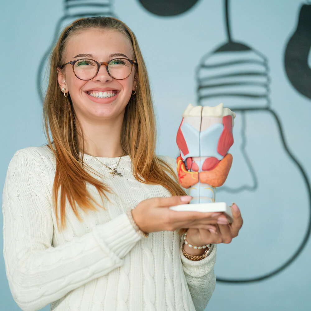 Schülerin der Logopädie an der Akademie für Sozial- und Gesundheitsberufe (Recura Akademie Brandenburg) in Potsdam