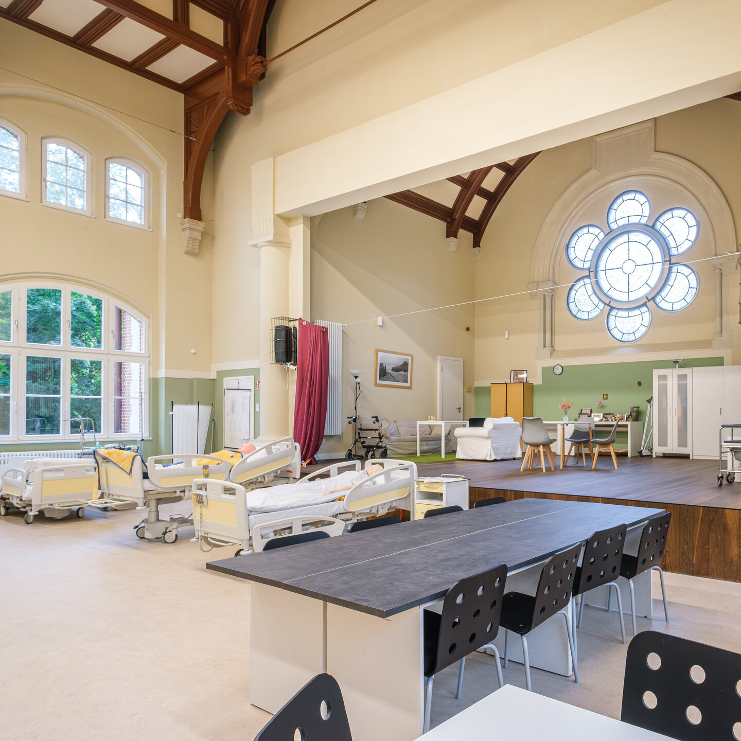 Das neue Lernlabor in den neuen Räumlichkeiten der Pflegeschule der Akademie für Sozial- und Gesundheitsberufe in Beelitz-Heilstätten (Recura Akademie Brandenburg)